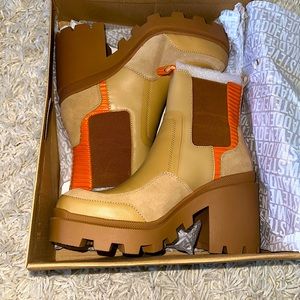 Platforms | RUMBLE TAN LEATHER Tan Leather – Steve Madden Womens | Size:11